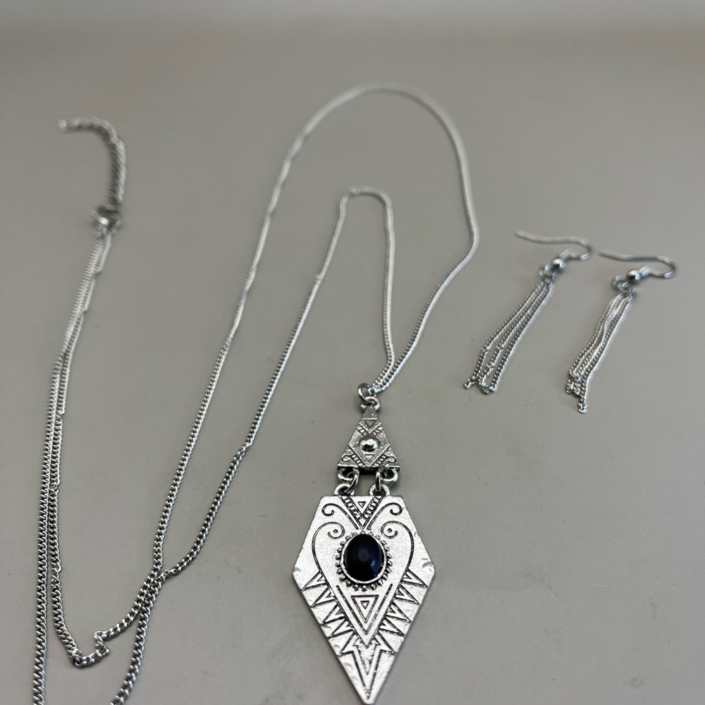 Silver Pendant Necklace and Earring Set
